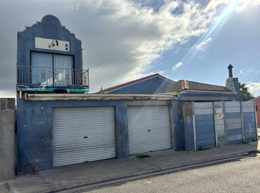 4 Bedroom Property for Sale in Tafelsig Western Cape